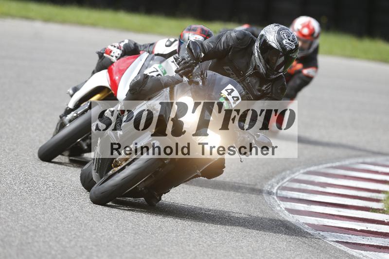 /53 16.09.2025 Track Day Domi Aegerter ADR/Gruppe gruen/44